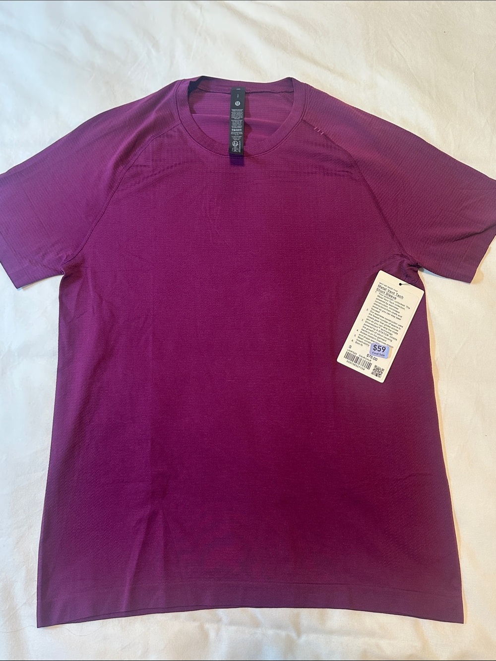 NWT Lululemon athletica Men's Short Sleeve Metal Vent Tech - Plum